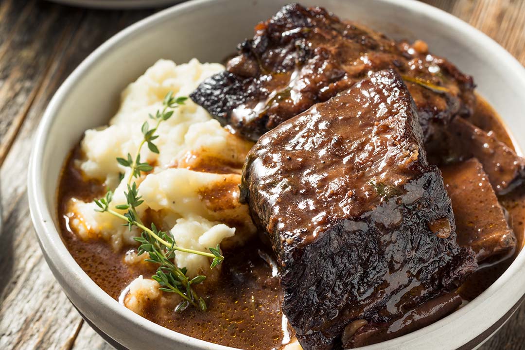 Red Wine-Braised Short Ribs